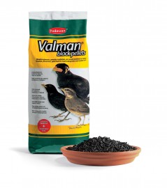 PADOVAN Valman black pellets Корм дополнительный для насекомоядных птиц с активированным углем и овощами 16900 - 16900.jpg